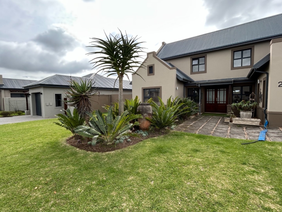 4 Bedroom Property for Sale in Blue Mountain Village Western Cape